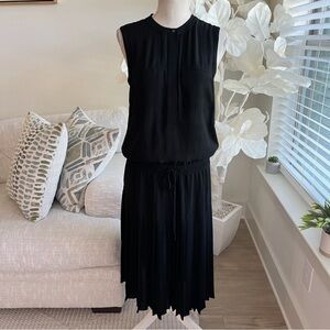 Vince Elegant Black Sleeveless Pleated Midi Dress In Size Small
